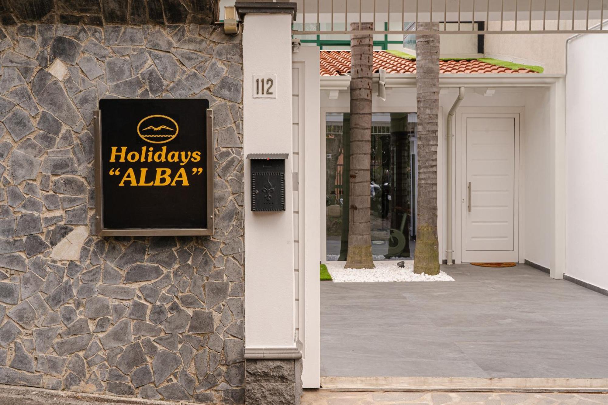 Holidays Alba Катанія Екстер'єр фото